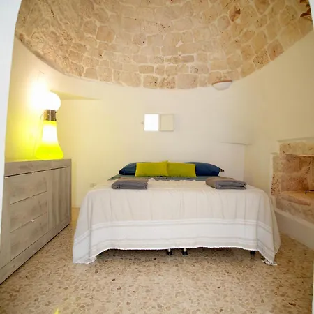 Trullo Canopo Ceglie Messapica Exterior photo