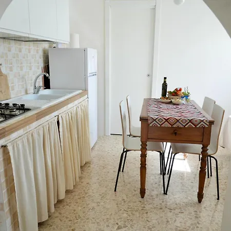 Trullo Canopo Ceglie Messapica Exterior photo
